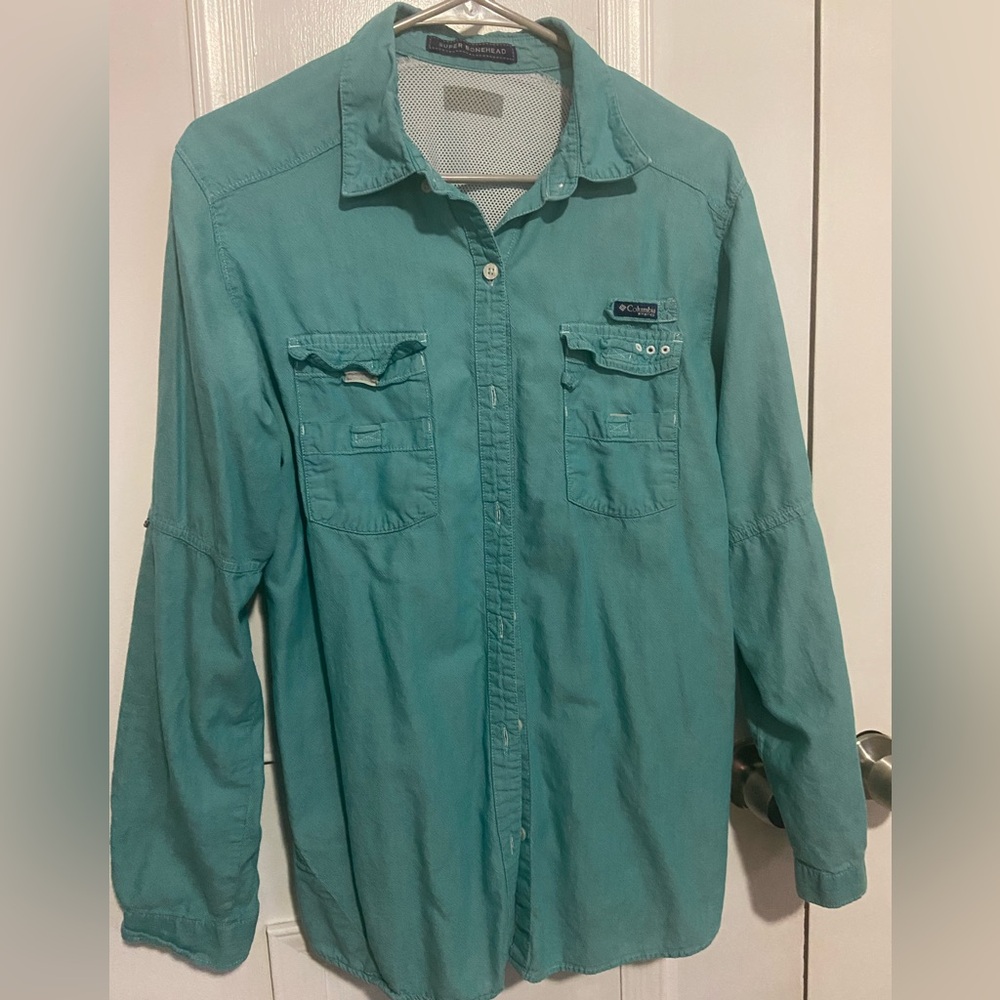 Women’s Columbia Shirt